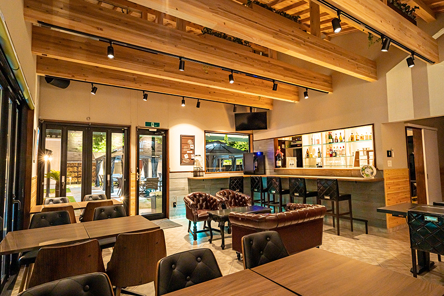 Stella Café/Mountain Bar
